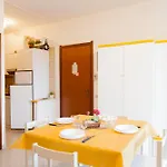 Free Parking & Wi-fi - 10 Min Dal Mare Holiday home